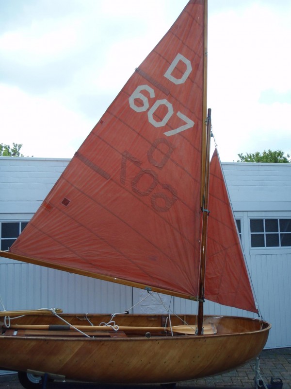 Fairey Duckling wooden sailing dinghy for sale