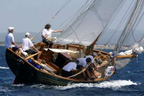 Gaff Cutter Yacht wooden sailing classic regatta yacht for 